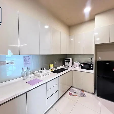 Paradigm Mall Residence Jb City By Ucome Homestay Johor Bahru Exterior photo